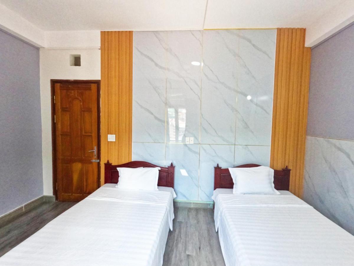 Hoang Anh Hostel Meo Vac Exterior photo